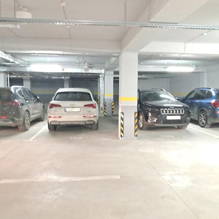 Апартаменты Аэропорт Кишинев 24&24 Экстерьер фото