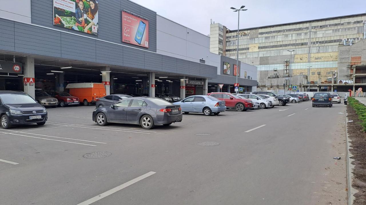Апартаменты Аэропорт Кишинев 24&24 Экстерьер фото