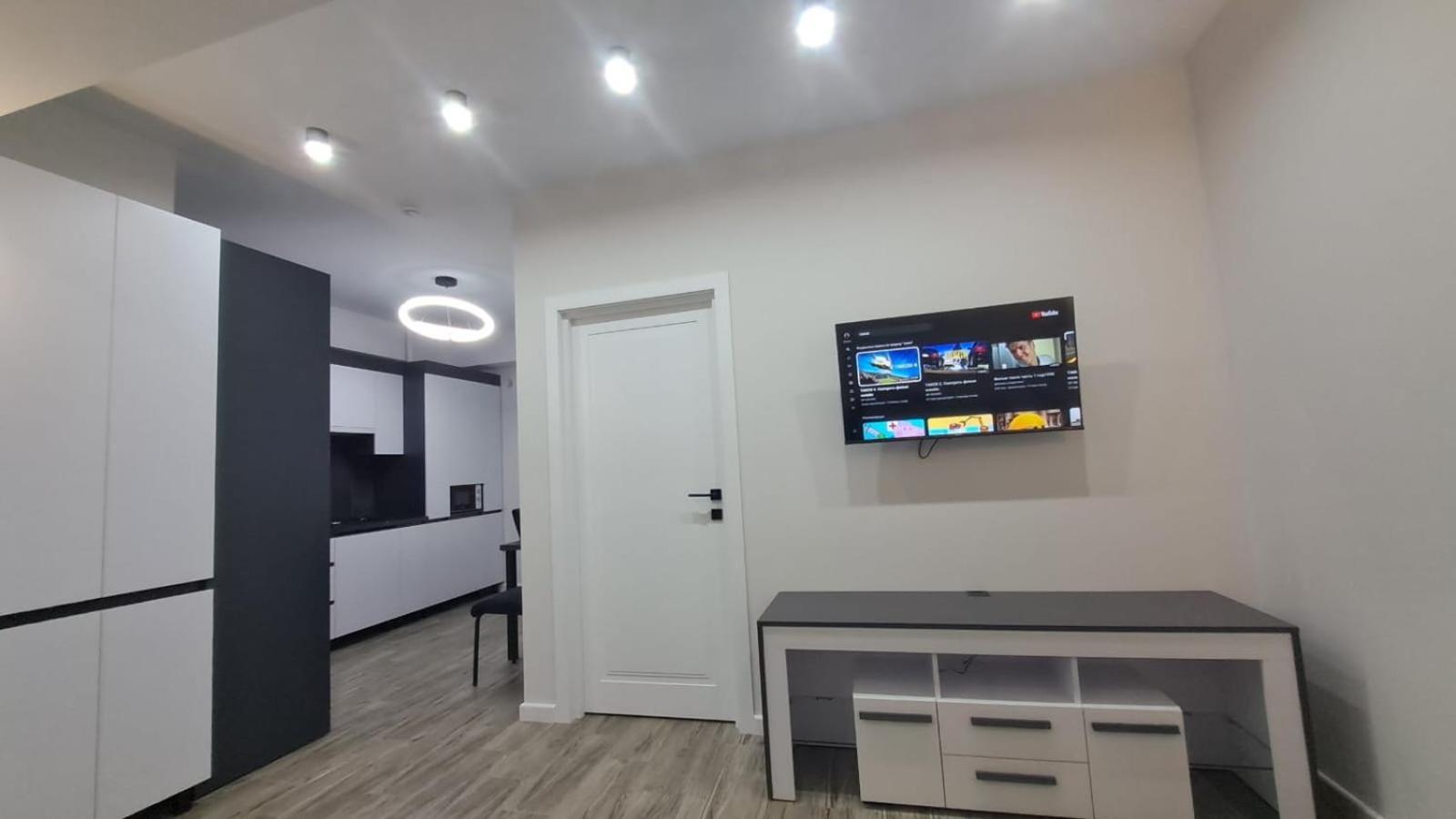Апартаменты Аэропорт Кишинев 24&24 Экстерьер фото